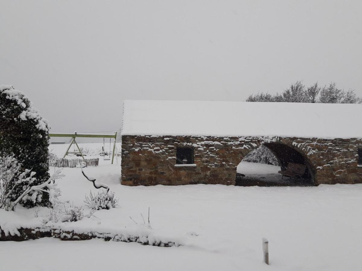 Gorgeous Holiday Home In Stoumont With Garden Bagian luar foto
