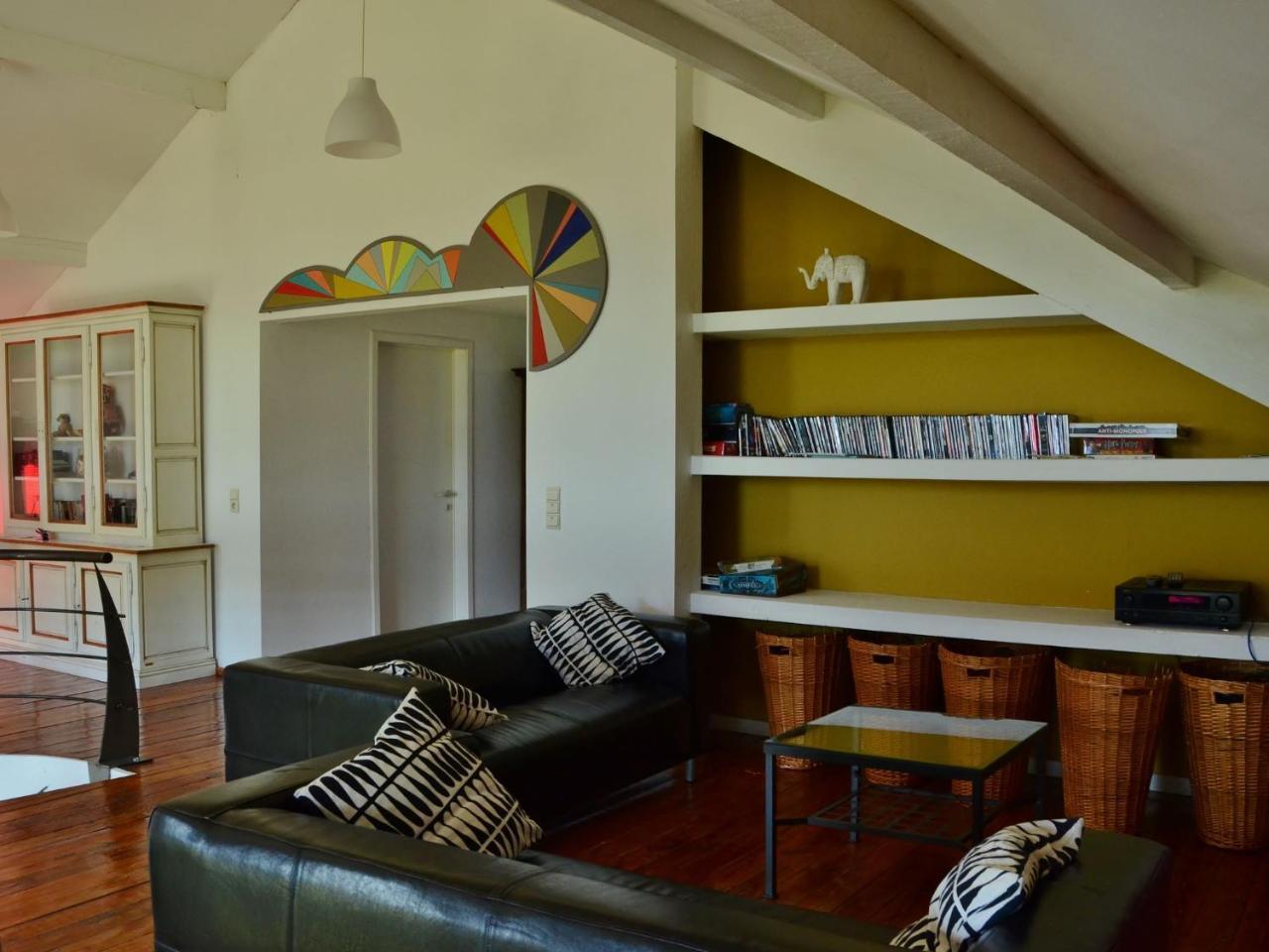 Gorgeous Holiday Home In Stoumont With Garden Bagian luar foto