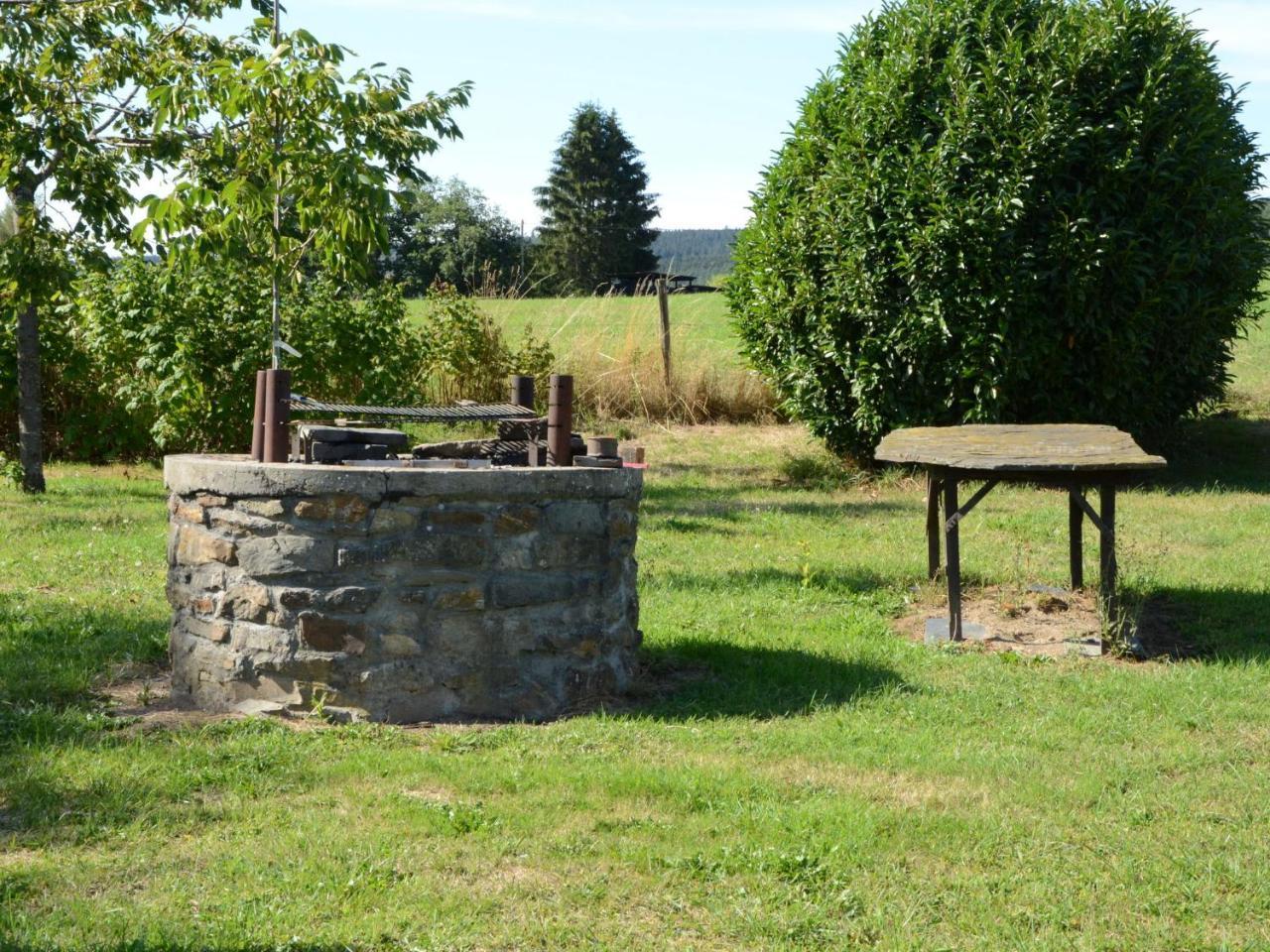 Gorgeous Holiday Home In Stoumont With Garden Bagian luar foto